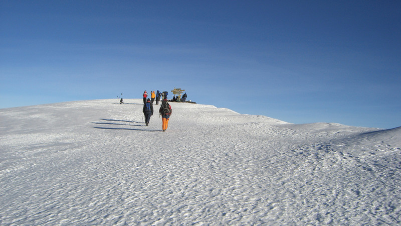 climbing mount kilimanjaro